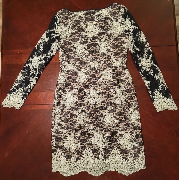 Antonio Melani Golden Soirée cocktail dress size 8 floral lace formal party